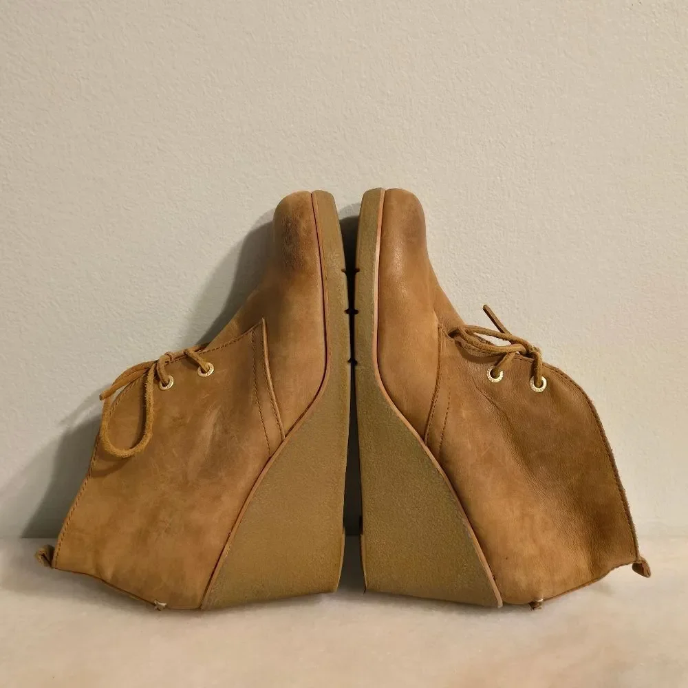 Sperry Harlow Burnished Leather Wedge Bootie in Cognac Brown 9